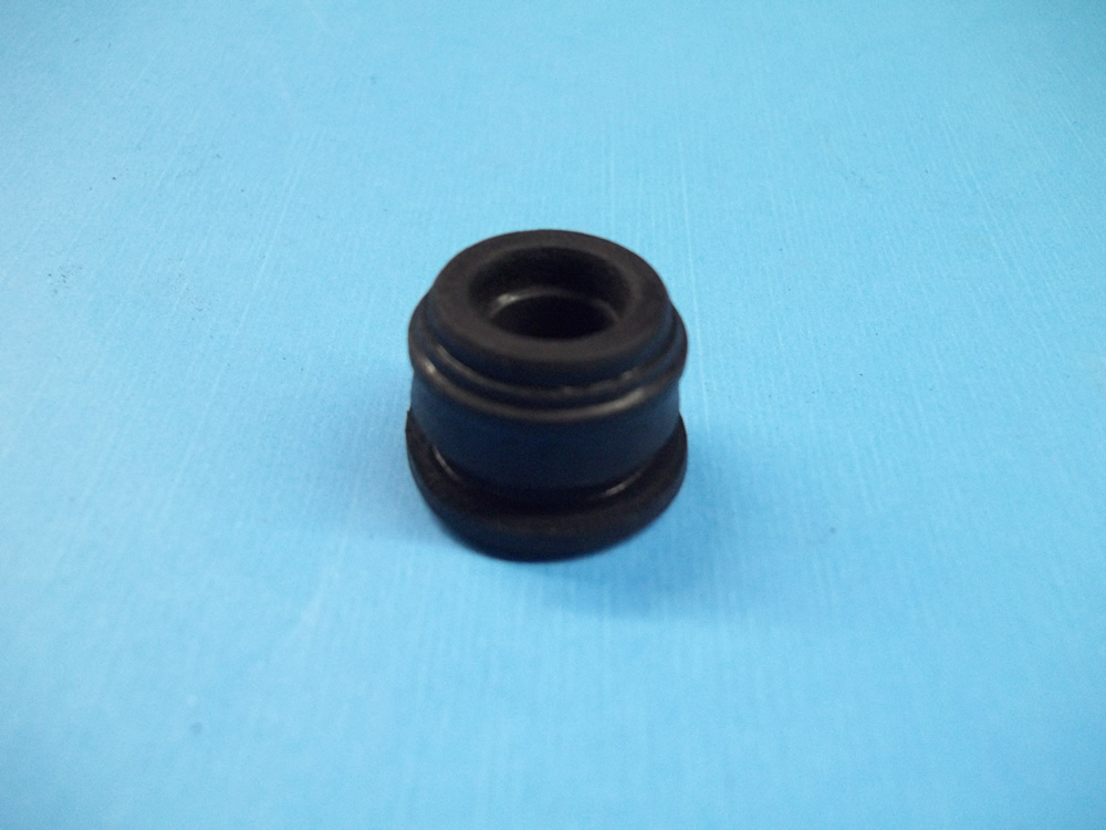 RETEN DEPOSITO LIQUIDO DE FRENO  RENAULT 12 85/86 /RENAULT 18