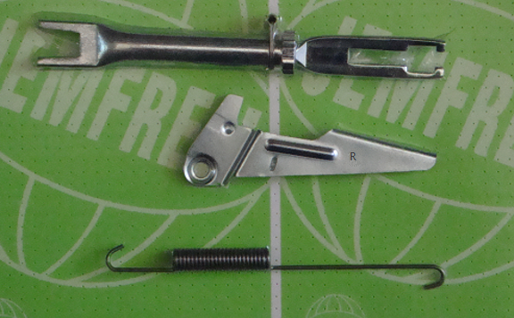KIT REG. TOYOTA HILUX 2005/... PLATO DERECHO